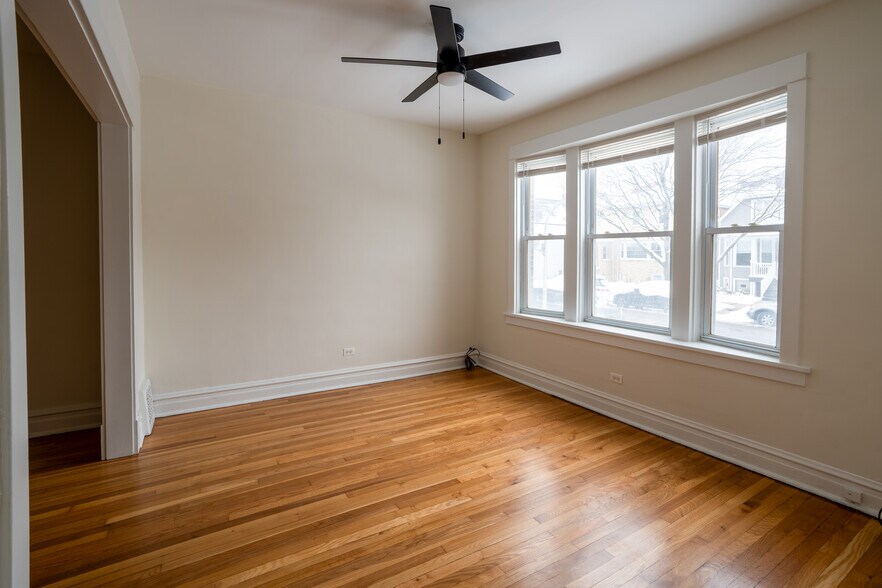 Building Photo - 3541 N Whipple St