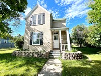 Building Photo - 511 Leslie Ave