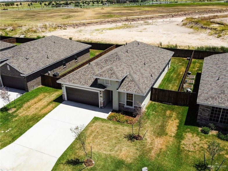 Building Photo - 14224 Chalk Ridge Dr