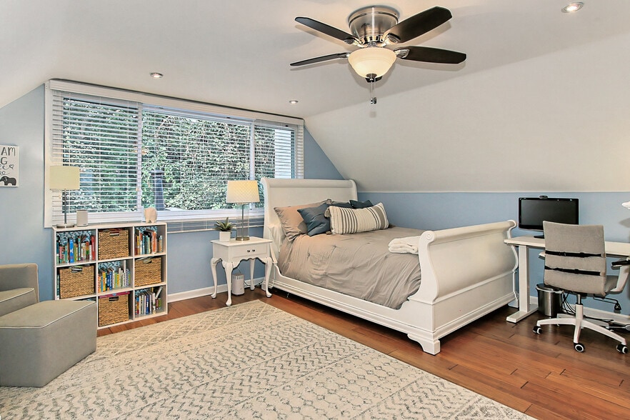 Building Photo - 13007 Melville Ln