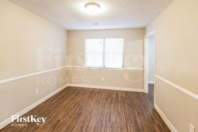 Building Photo - 111 Boone Dr