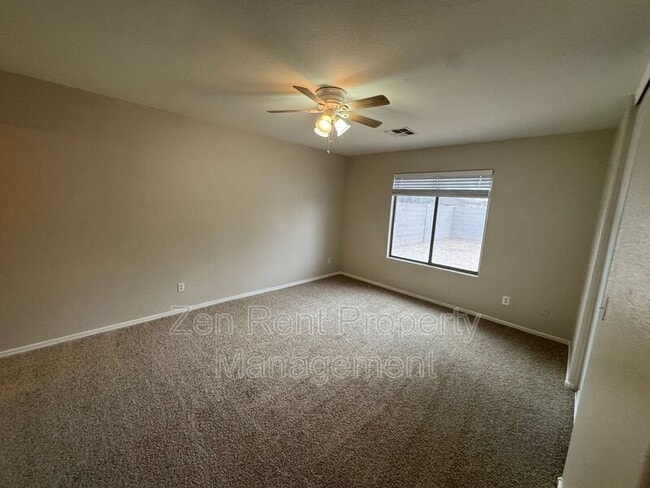 Building Photo - 1841 E Desert Rose Trail
