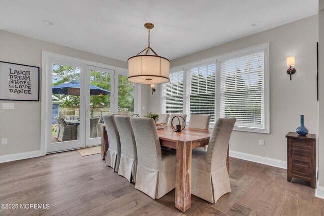 Building Photo - 2118 Edgewood Pl