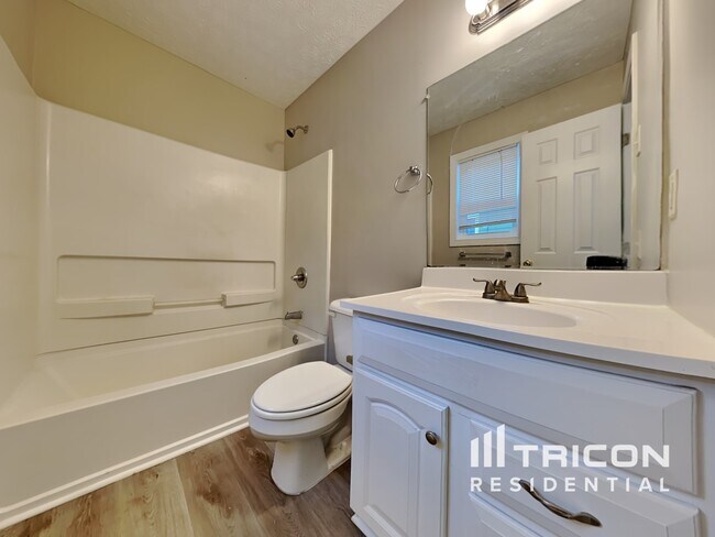 Building Photo - 433 Orchard Dr