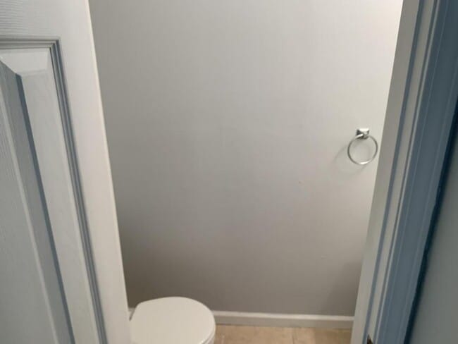 Building Photo - 2774 Bay St