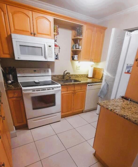 Primary Photo - 15461 Lakes of Delray Blvd