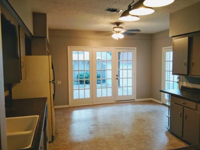 Building Photo - 4009 Norhill Blvd