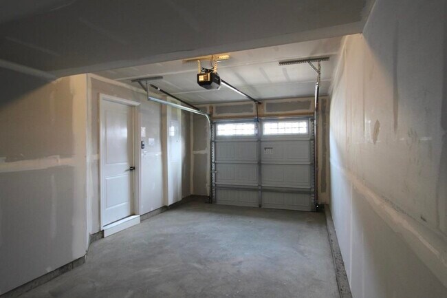 Building Photo - 34 Apple Wood Ln