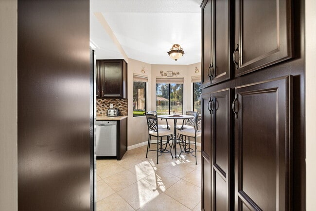 Building Photo - 68615 Paseo Soria