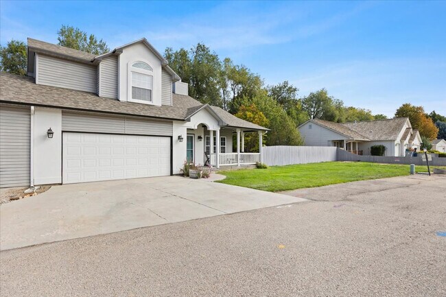 Building Photo - 1102 Heckathorn Pl
