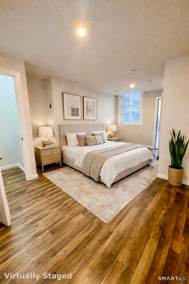 Building Photo - 1415 Stratford Ave