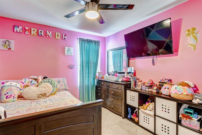 Building Photo - 24059 Hay Needle Ln