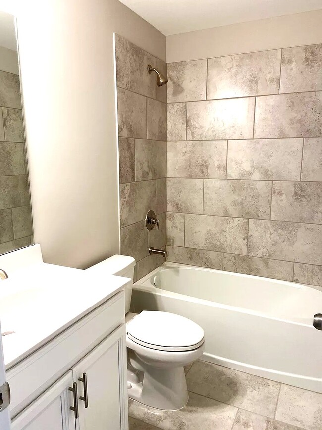 Building Photo - 1377 Elderwood Way