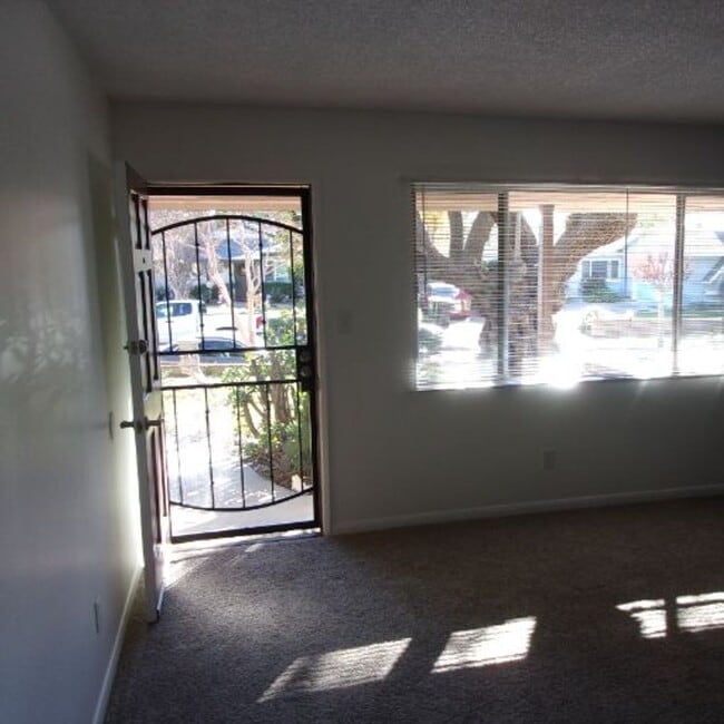 Building Photo - Spacious Private Home with Pool on Nearly Half an Acre