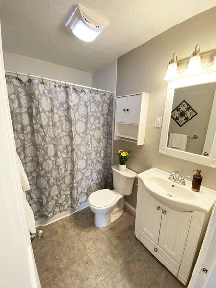 Building Photo - 1122 Franklin St