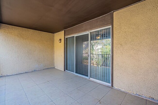 Building Photo - Spacious Upper-Level Retreat Minutes from TMC & St. Joseph’s