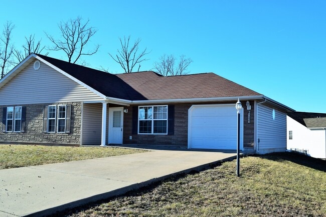 Building Photo - 16865B Hurricane Ln