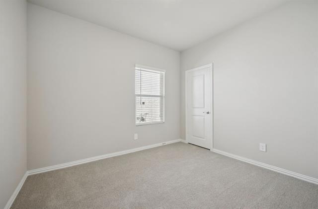 Building Photo - 518 Clover Crk Dr