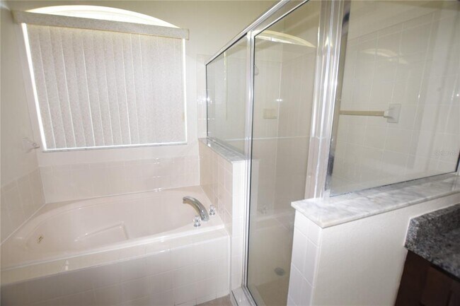 Building Photo - 510 Bromley Ct