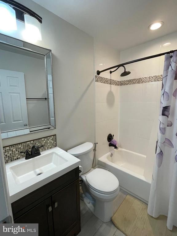 Building Photo - 3932 Tallow Tree Pl