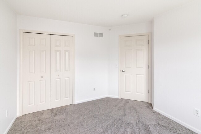 Building Photo - 3046 Barclay Way