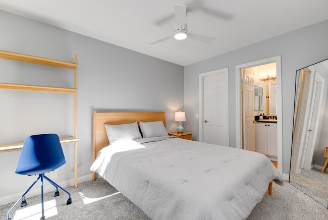 Building Photo - Modern 2 Bedroom 2 Bathroom Apartment Right Next to SDSU  -  WITH 2 PARKING SPOTS!!!