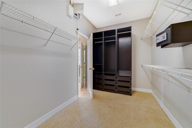 Building Photo - 1761 Delafield Dr