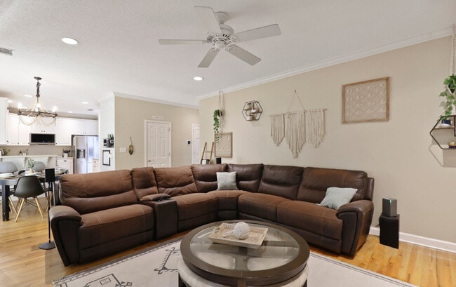 Building Photo - 123 Sweet Bailey Cove