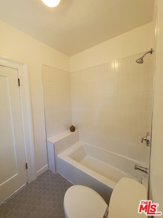 Building Photo - 2666 Cimarron St