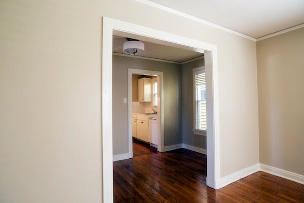 Building Photo - 611 Lakeland Dr