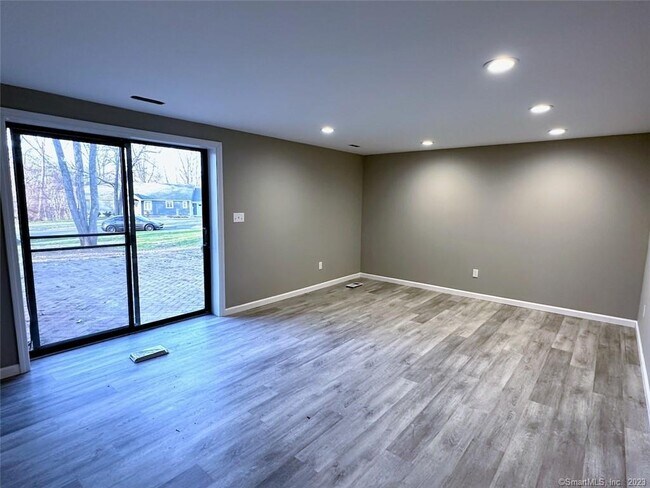Building Photo - 26 Conestoga Way