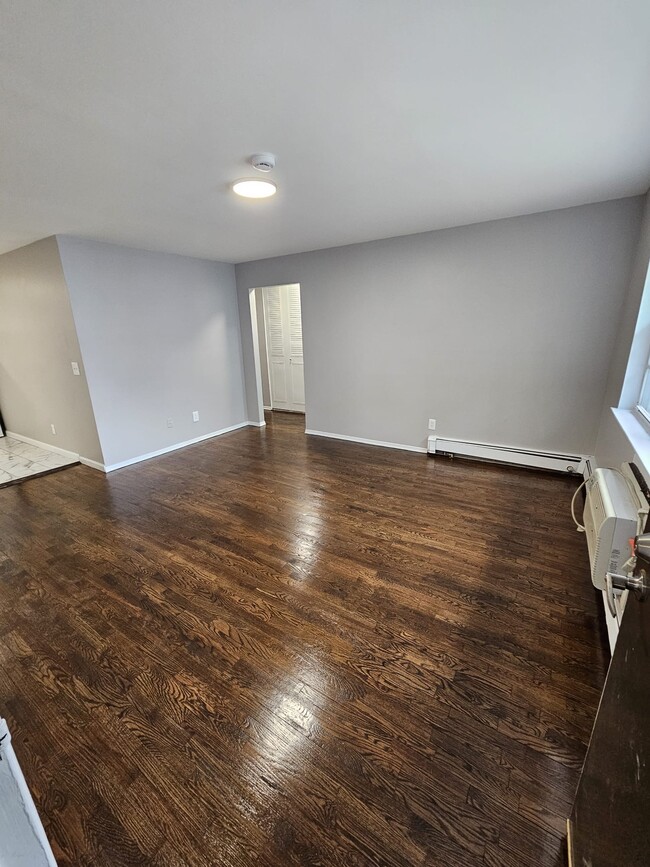 52-54 W Stratford PL 6 - 54 W Stratford Pl