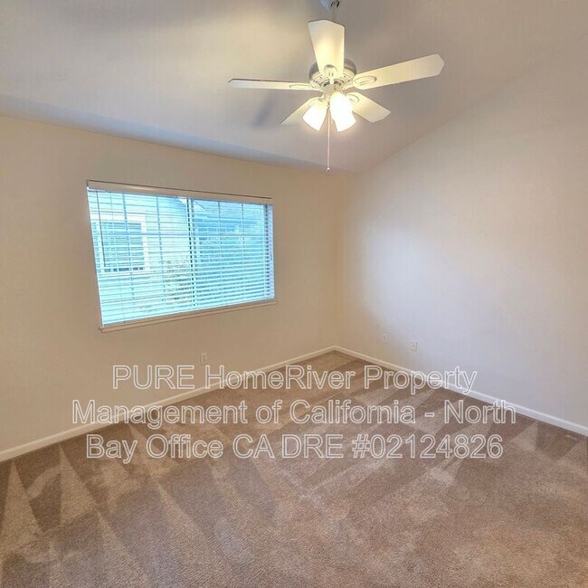 Building Photo - 1052 Addison Cir