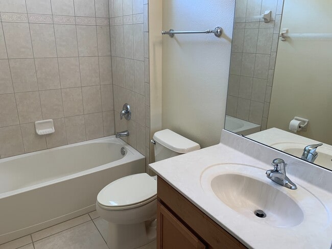 Building Photo - WATERS EDGE/LK NONA-8641 Bradleys Landing St Orlando FL 32827