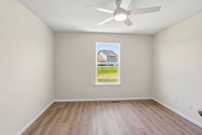 Building Photo - 5113-5115 Silver Mill Dr.