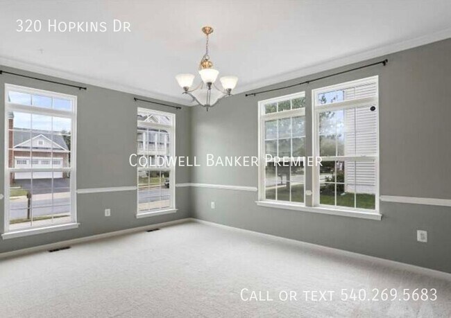 Building Photo - 320 Hopkins Dr