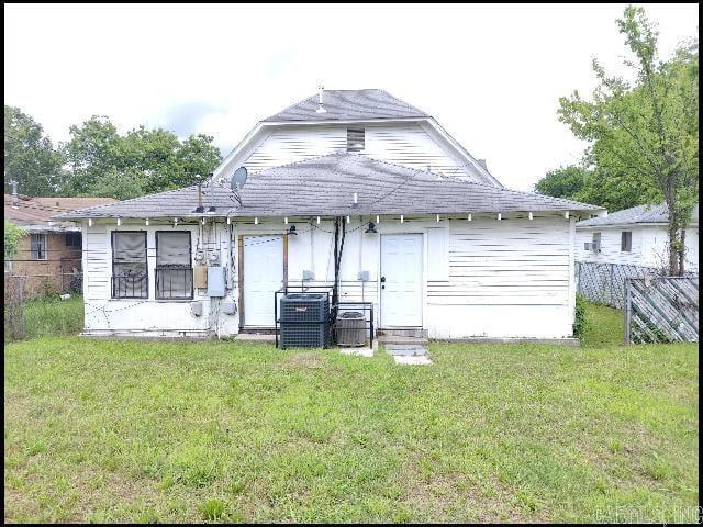 Building Photo - 1609 S Pulaski St