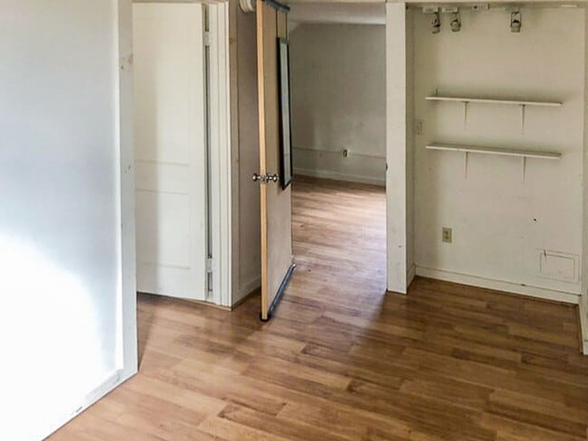 Building Photo - Spacious 5-Bedroom, 4-Bathroom Home Near UVM & Downtown Burlington (10 Walnut St)