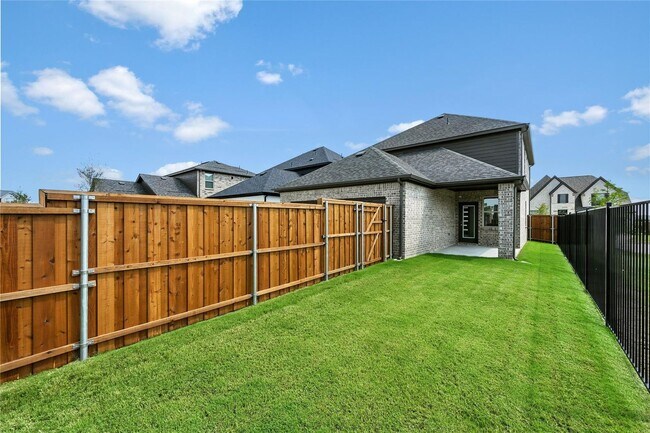 Building Photo - Brand New 4 Bedroom in Celina