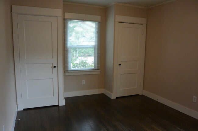 Building Photo - 3600.3602e.Evergreen