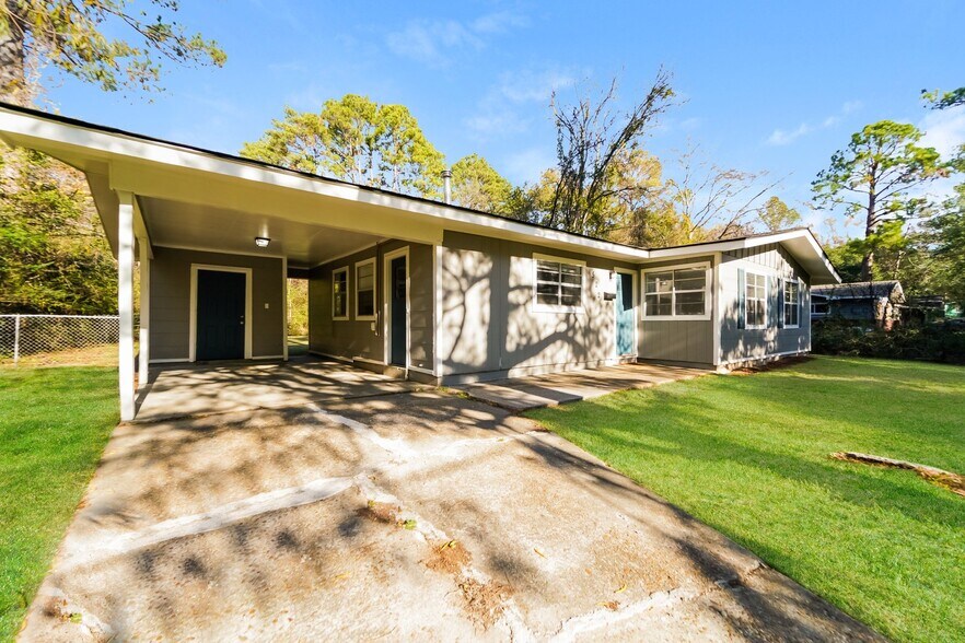 Building Photo - 522 Beaverbrook Dr