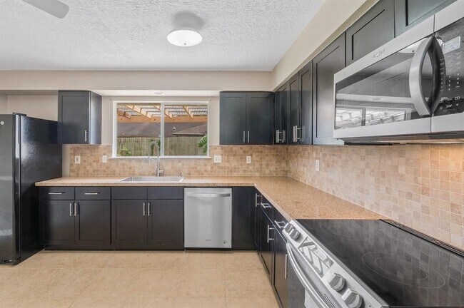 Building Photo - 19511 Westhaven Dr