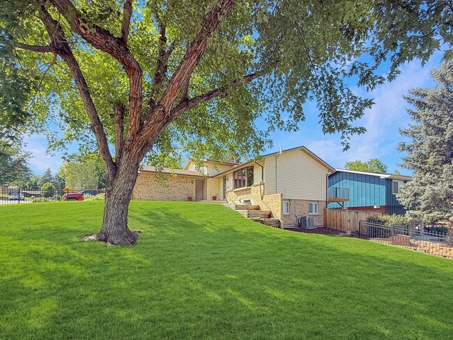 Building Photo - $0 DEPOSIT OPTION. CHARMING 4BED/2.5BATH I...