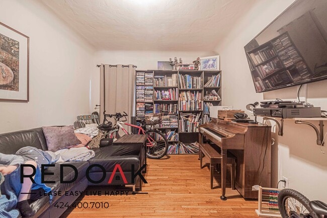 Building Photo - 1700 Livonia Ave