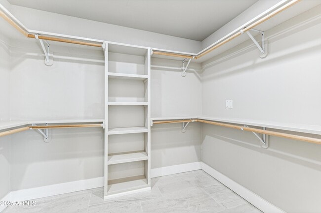 Building Photo - 6953 E Lafayette Blvd