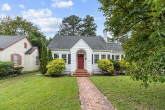 Building Photo - 4 Bedroom 3 Bath in Haymount- Available through June 1, 2027 only!