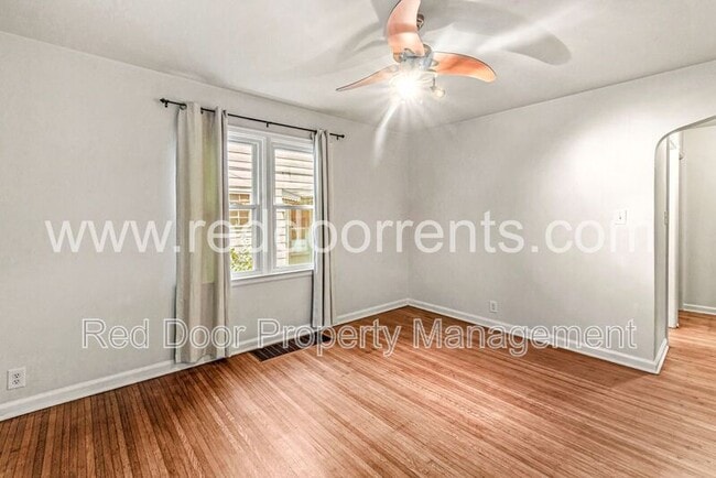 Building Photo - 4925 Crittenden Ave