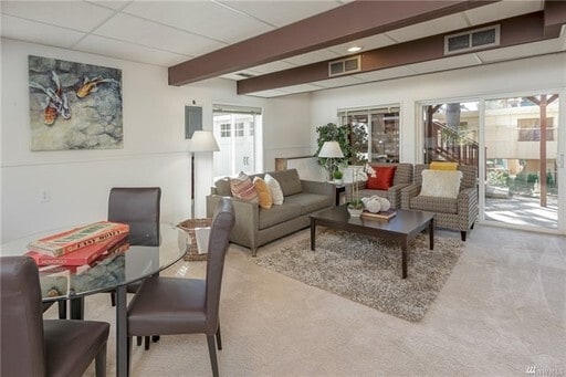 Building Photo - Fantastic East of Market St. home in Kirkland!