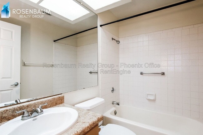 Building Photo - 16215 N 16th St