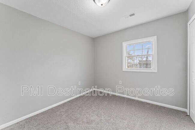 Building Photo - 304 Beech St